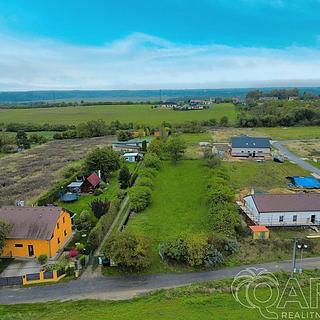 Prodej stavební parcely 2050 m&sup2; Smečno