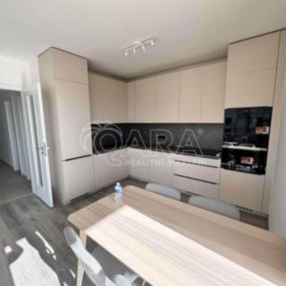 Pronájem bytu 2+kk 67 m² Praha