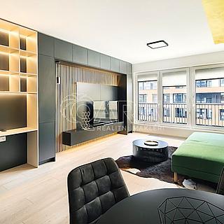 Prodej bytu 1+kk a garsoniéry 42 m² Praha, Poděbradská