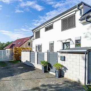 Prodej rodinného domu 94 m² Rostoklaty Nová Ves II