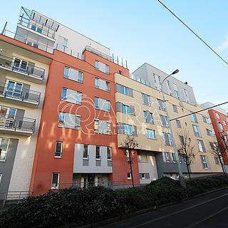 Pronájem bytu 2+kk 49 m² Praha
