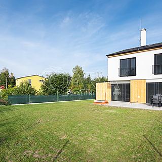 Prodej rodinného domu 139 m&sup2; Babice