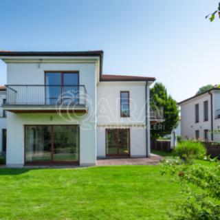 Prodej rodinného domu 285 m² Statenice, Zelená