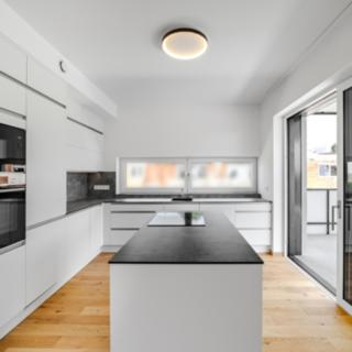 Pronájem bytu 4+kk 111 m² Praha