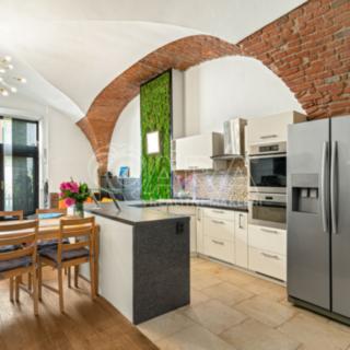 Prodej bytu 1+kk a garsoniéry 98 m² Škvorec, Tyršova