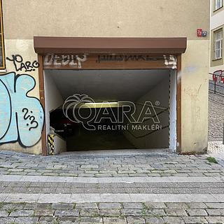 Pronájem parkovacího místa 12 m² Praha Vršovice, Krymská