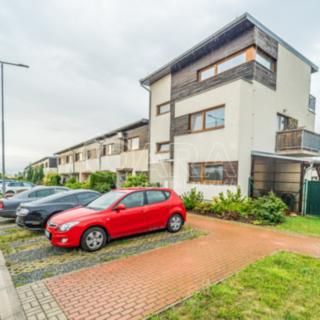 Pronájem bytu 2+kk 52 m² Buštěhrad