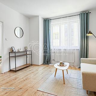Prodej bytu 2+kk 44 m² Praha, Krátká