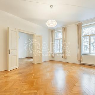 Pronájem bytu 3+1 93 m² Praha Vinohrady, Lužická