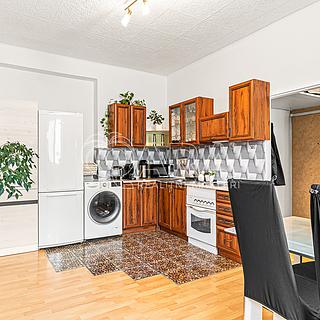 Prodej bytu 1+1 46 m² Praha Veleslavín, Evropská