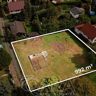 Prodej stavební parcely 992 m&sup2; Káraný