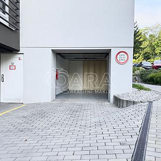 Prodej garáže 15 m&sup2; Praha