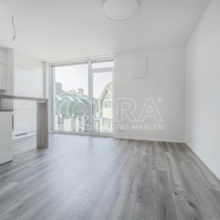 Pronájem bytu 1+kk a garsoniéry 27 m² Praha Stodůlky, Za Lužinami