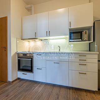 Pronájem bytu 2+kk 1 680 m² Praha Vršovice, Ukrajinská