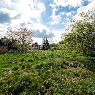 Prodej stavební parcely 845 m&sup2; Přezletice