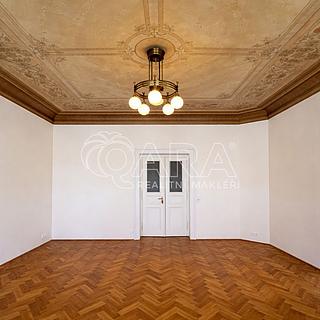 Pronájem bytu 4+1 151 m² Praha, Pařížská