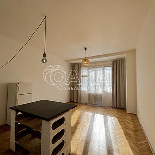 Pronájem bytu 2+kk 50 m&sup2; Praha