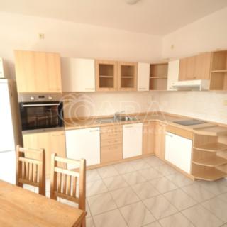 Pronájem bytu 2+1 70 m² Praha