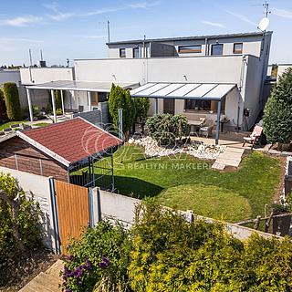 Prodej rodinného domu 174 m&sup2; Zeleneč