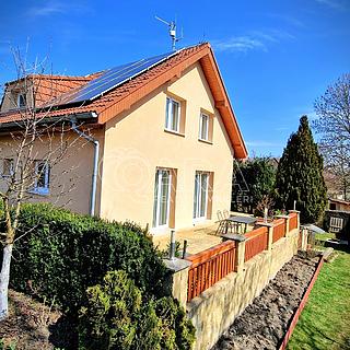 Prodej rodinného domu 140 m&sup2; Okrouhlo