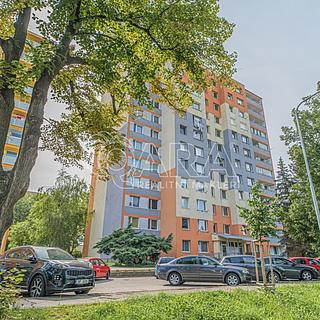 Pronájem bytu 3+kk 66 m&sup2; Beroun