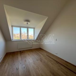 Pronájem bytu 2+kk 47 m² Praha
