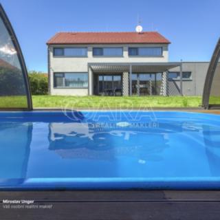 Prodej rodinného domu 186 m² Horní Beřkovice, U Vodárny