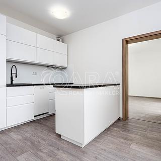 Prodej bytu 2+kk 47 m² Praha Hlubočepy, Ke Smíchovu