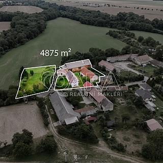 Prodej zemědělské usedlosti 440 m&sup2; Stránka