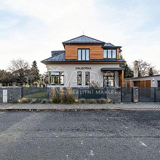 Prodej rodinného domu 136 m² Jirny, Čapkova