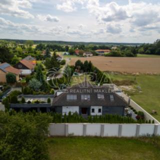 Prodej rodinného domu 390 m² Doubek