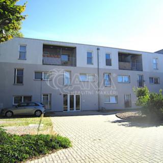 Prodej bytu 2+kk 71 m² Svémyslice