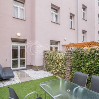 Pronájem bytu 1+kk, garsoniery 45 m² Praha