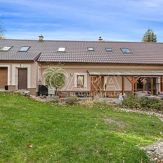 Prodej rodinného domu 162 m² Doubravčice, Českobrodská