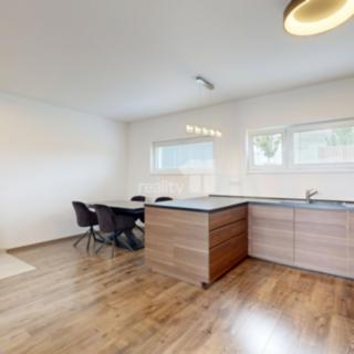 Pronájem rodinného domu 136 m² Praha