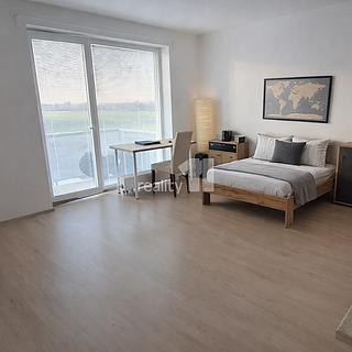 Pronájem bytu 1+kk, garsoniery 36 m&sup2; Hostivice