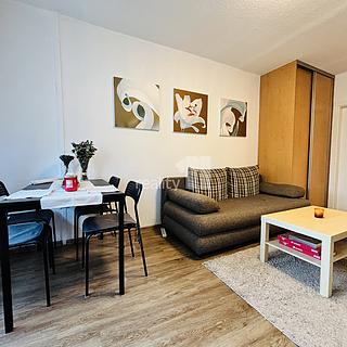 Pronájem bytu 2+kk 45 m&sup2; Praha