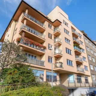 Pronájem kanceláře 50 m² Praha Vršovice, Smolenská