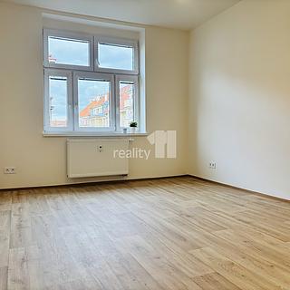 Pronájem bytu 3+kk 75 m² Praha
