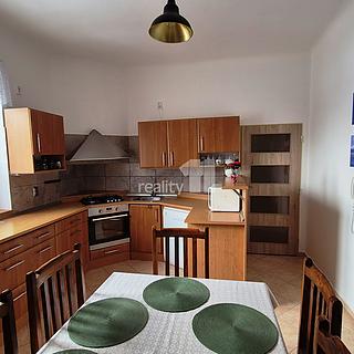 Prodej bytu 3+1 94 m² Hodonín, Slavíkova