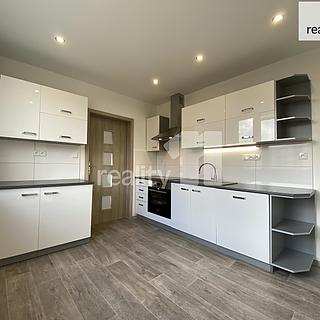 Pronájem bytu 3+1 70 m² Česká Lípa, Zhořelecká