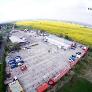Pronájem komerčního pozemku 700 m² Jesenice