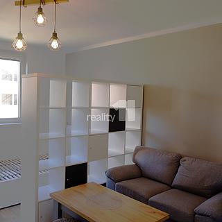 Pronájem bytu 1+kk a garsoniéry 27 m² Příbram VII, Pod Čertovým pahorkem