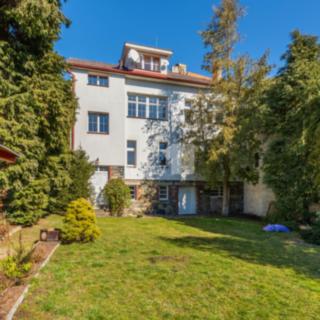 Prodej rodinného domu 468 m² Rataje nad Sázavou, náměstí Míru