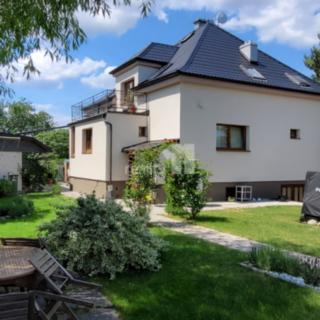 Prodej rodinného domu 310 m² Stratov, Stratov