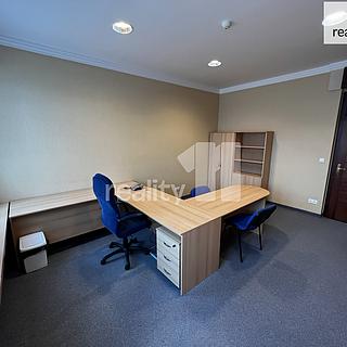 Pronájem kanceláře 21 m&sup2; Karlovy Vary