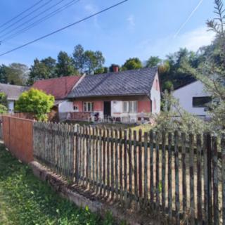 Prodej rodinného domu 43 m² Podmoky, Podmoky