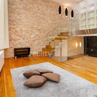 Pronájem bytu 2+kk 104 m² Praha