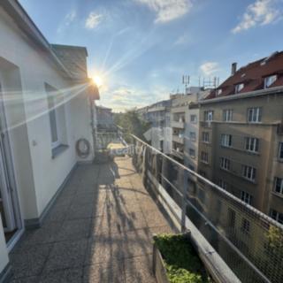 Pronájem bytu 1+1 48 m² Praha