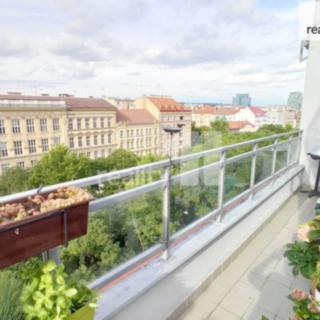 Pronájem bytu 2+kk 77 m² Praha